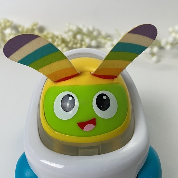 2016 Mattel  Fisher Price Talking and Singing Car - Picture 8 of 9